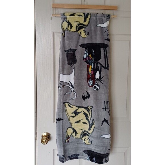 Nightmare before Christmas plush throw 50x70 in - Picture 2 of 5